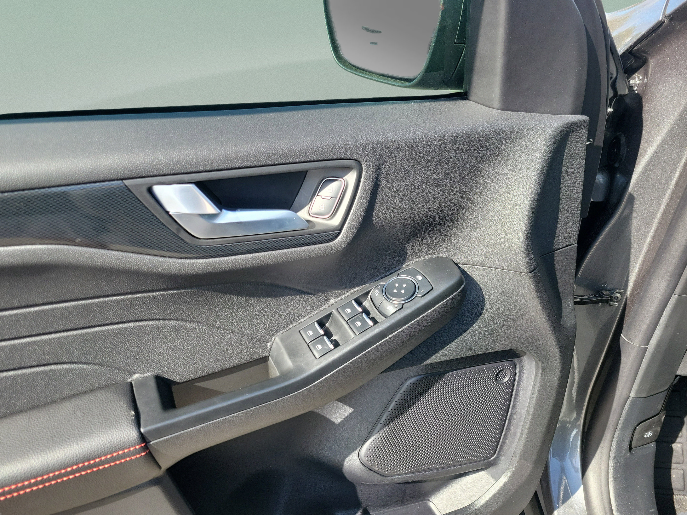 New 2026 Ford Escape ST-Line w/ Tech Pack #1 FWD image 7