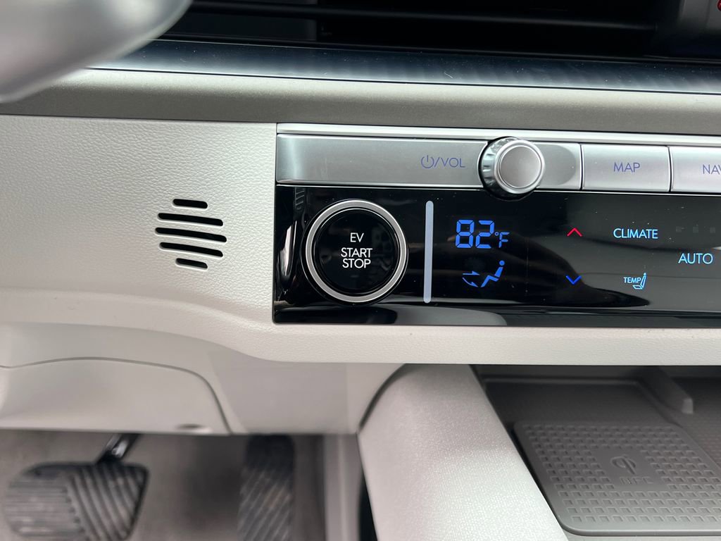 New 2025 Hyundai Ioniq 6 SEL image 24