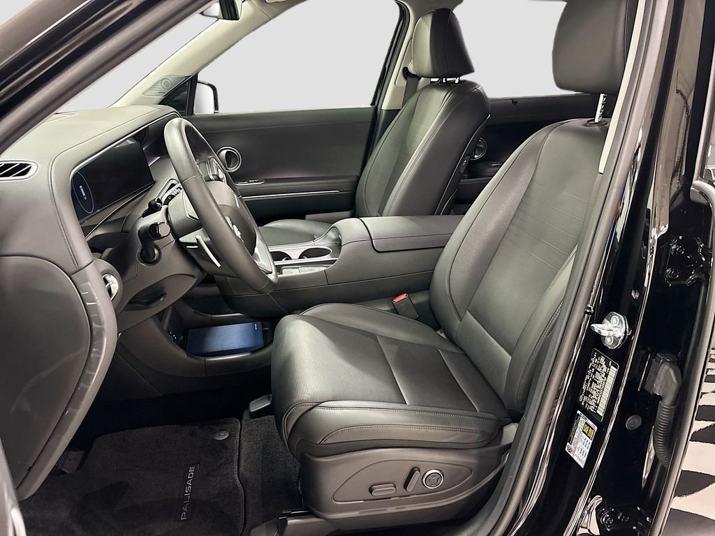 Certified 2026 Hyundai Palisade Limited AWD/4WD image 5
