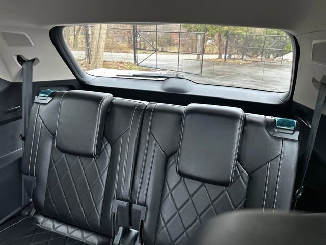 Used 2024 Volkswagen Atlas SEL Premium R-Line image 39