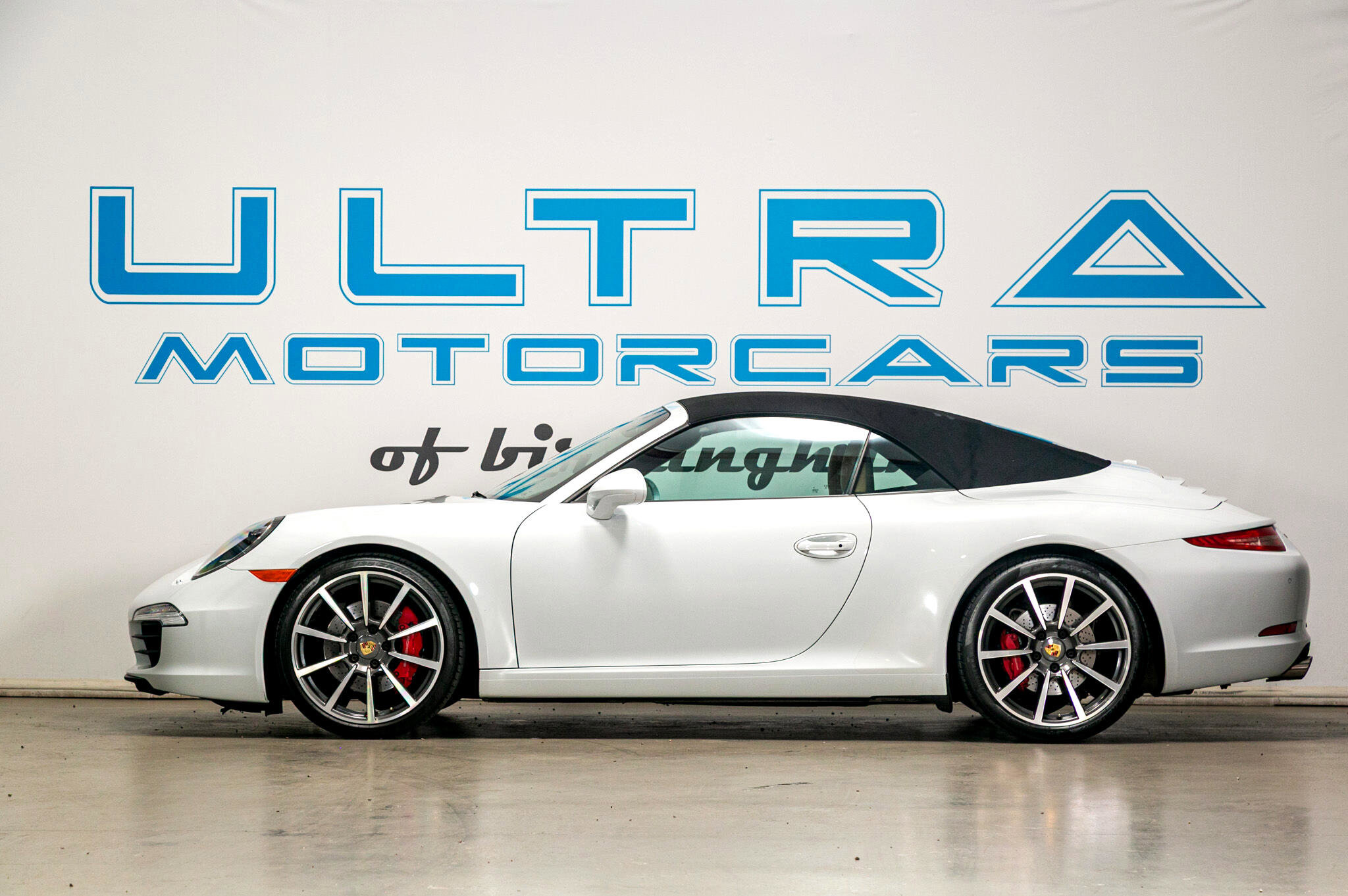 Used 2015 Porsche 911 Carrera S image 3