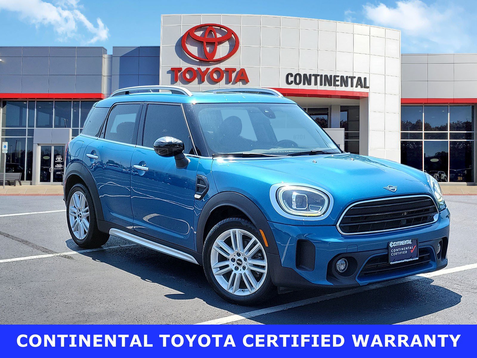 Used 2022 MINI Cooper Countryman FWD image 1