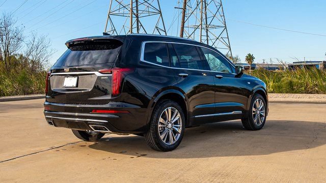 New 2025 Cadillac XT6 Premium Luxury w/ Platinum Package FWD image 7