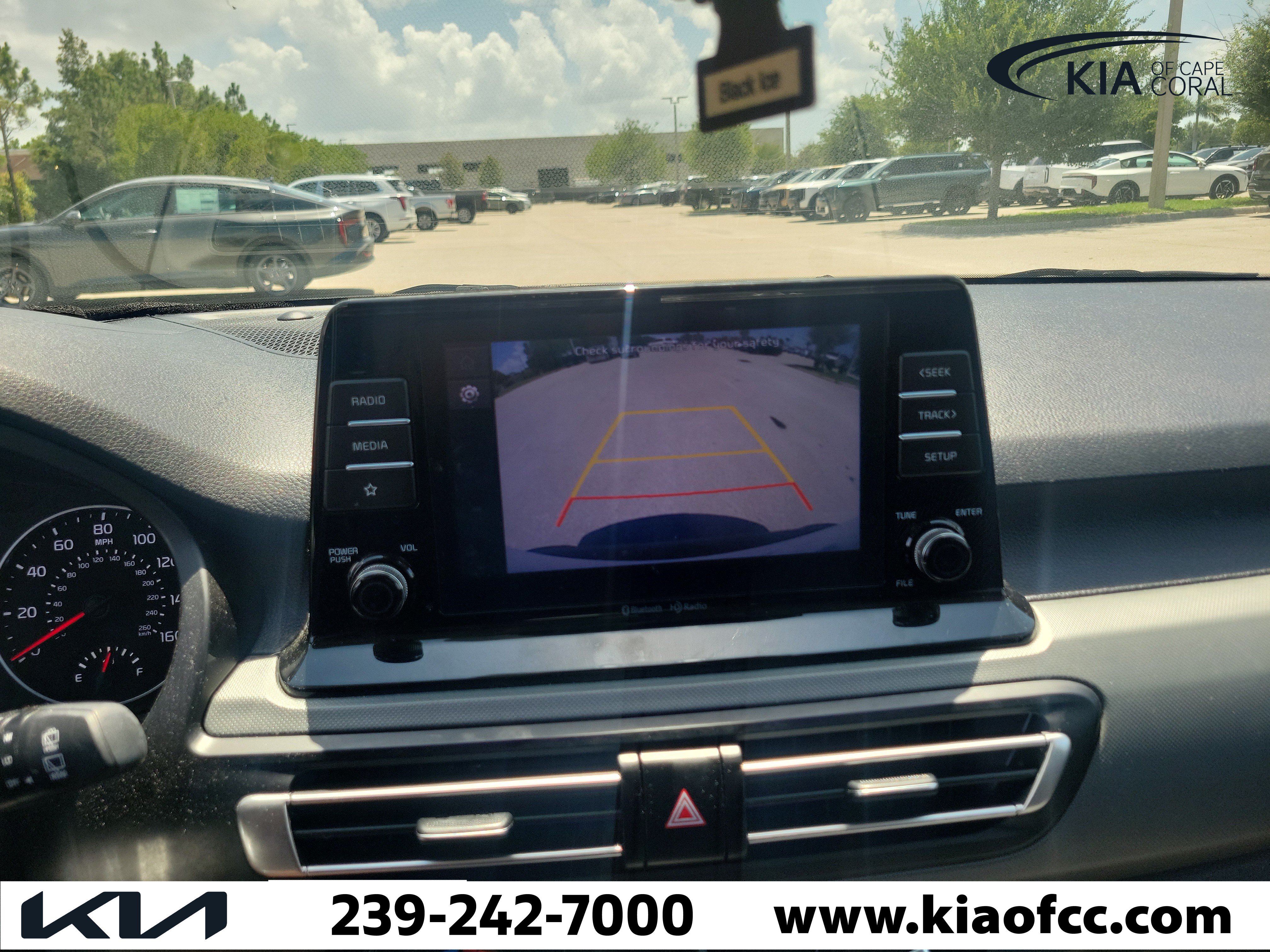Used 2023 Kia Seltos LX AWD/4WD image 28