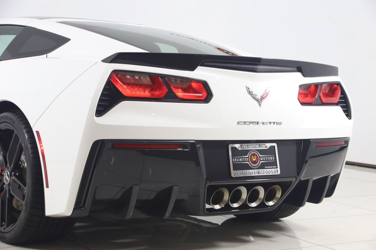 Used 2014 Chevrolet Corvette Stingray Coupe w/ 3LT Preferred Equipment Group RWD image 27