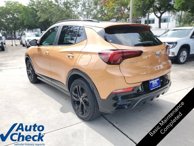 Used 2024 Buick Encore GX Sport Touring w/ Advanced Technology Package FWD image 2