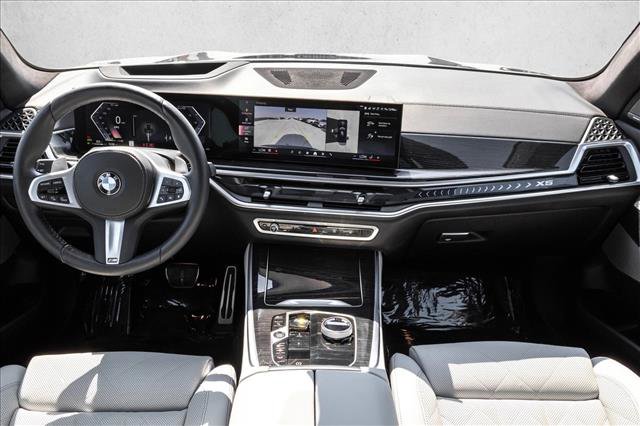 Used 2025 BMW X5 xDrive40i w/ Executive Package image 23