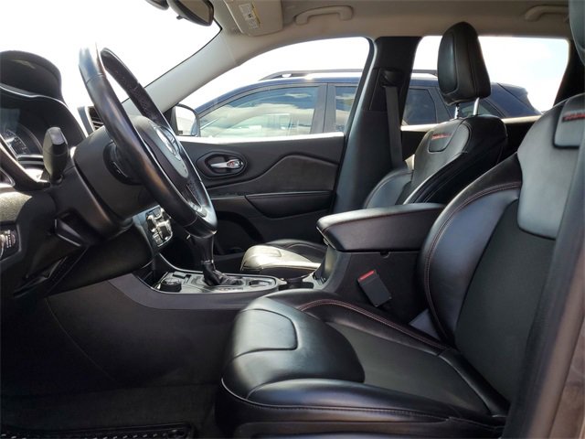 Used 2020 Jeep Cherokee Trailhawk w/ Cold Weather Group image 18