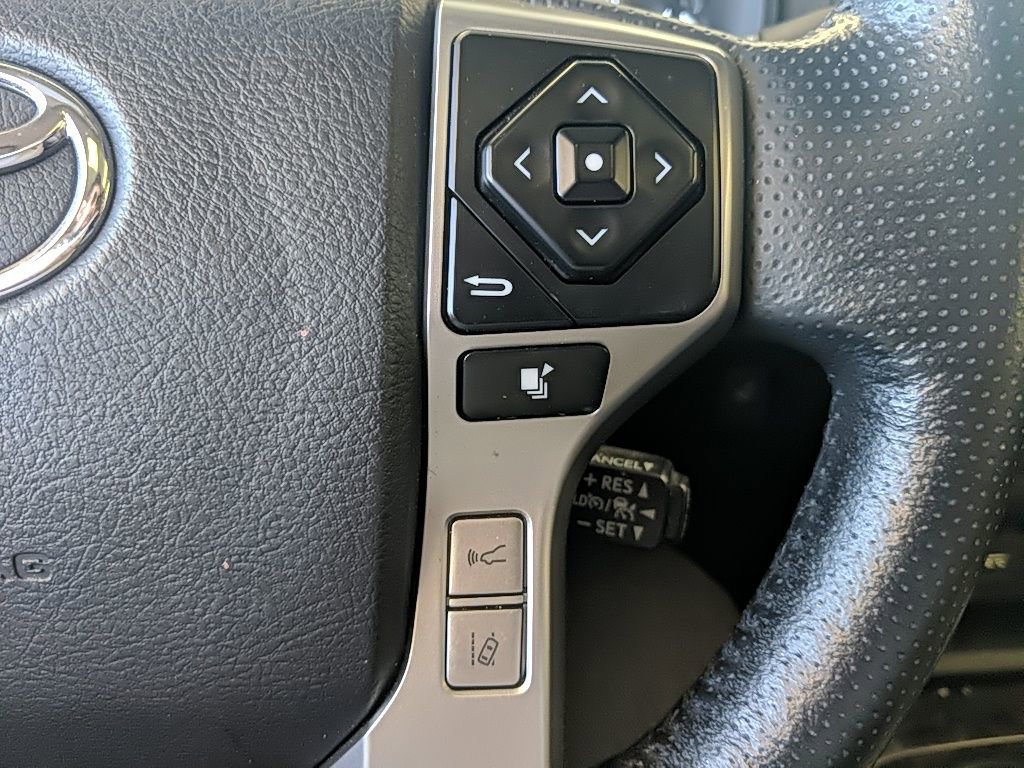 Used 2023 Toyota 4Runner Limited image 18