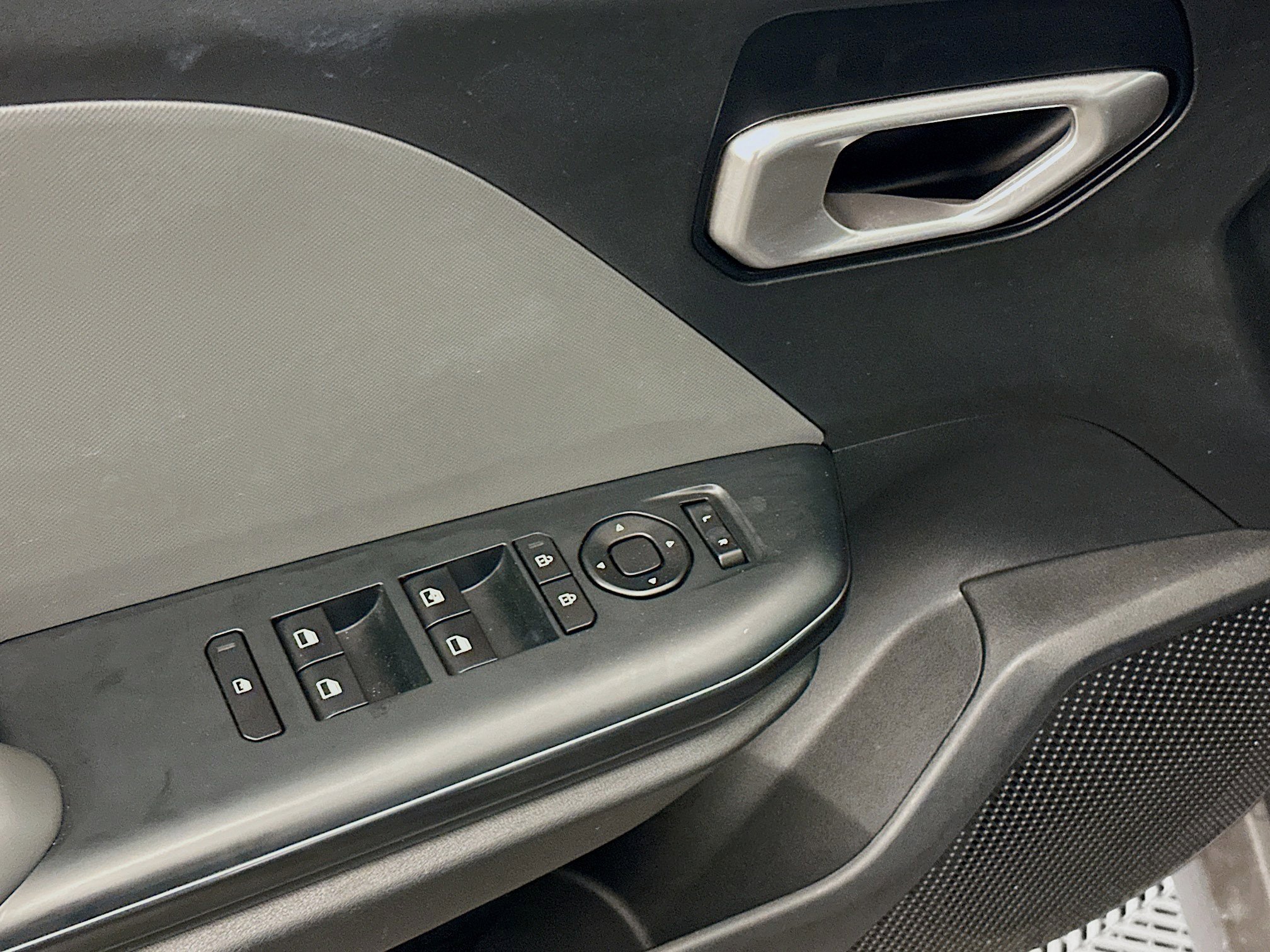 Used 2025 Kia K4 LXS image 15