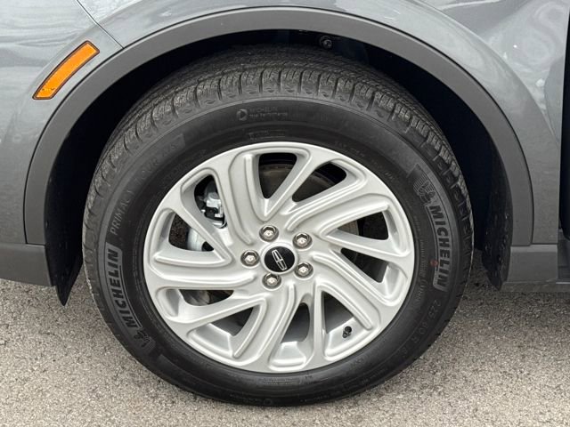 Used 2025 Lincoln Corsair FWD image 24