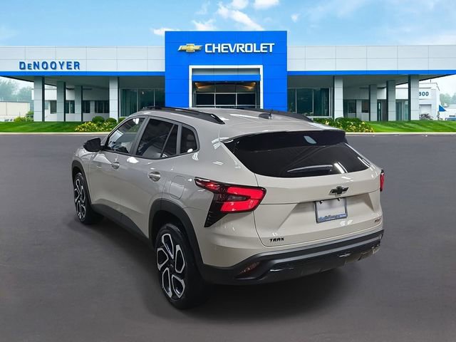 New 2026 Chevrolet Trax RS w/ Driver Confidence Package image 8