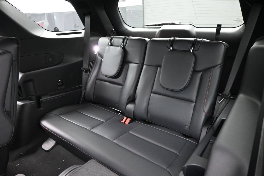 New 2026 Ford Explorer ST-Line w/ ST-Line Street Pack RWD image 19