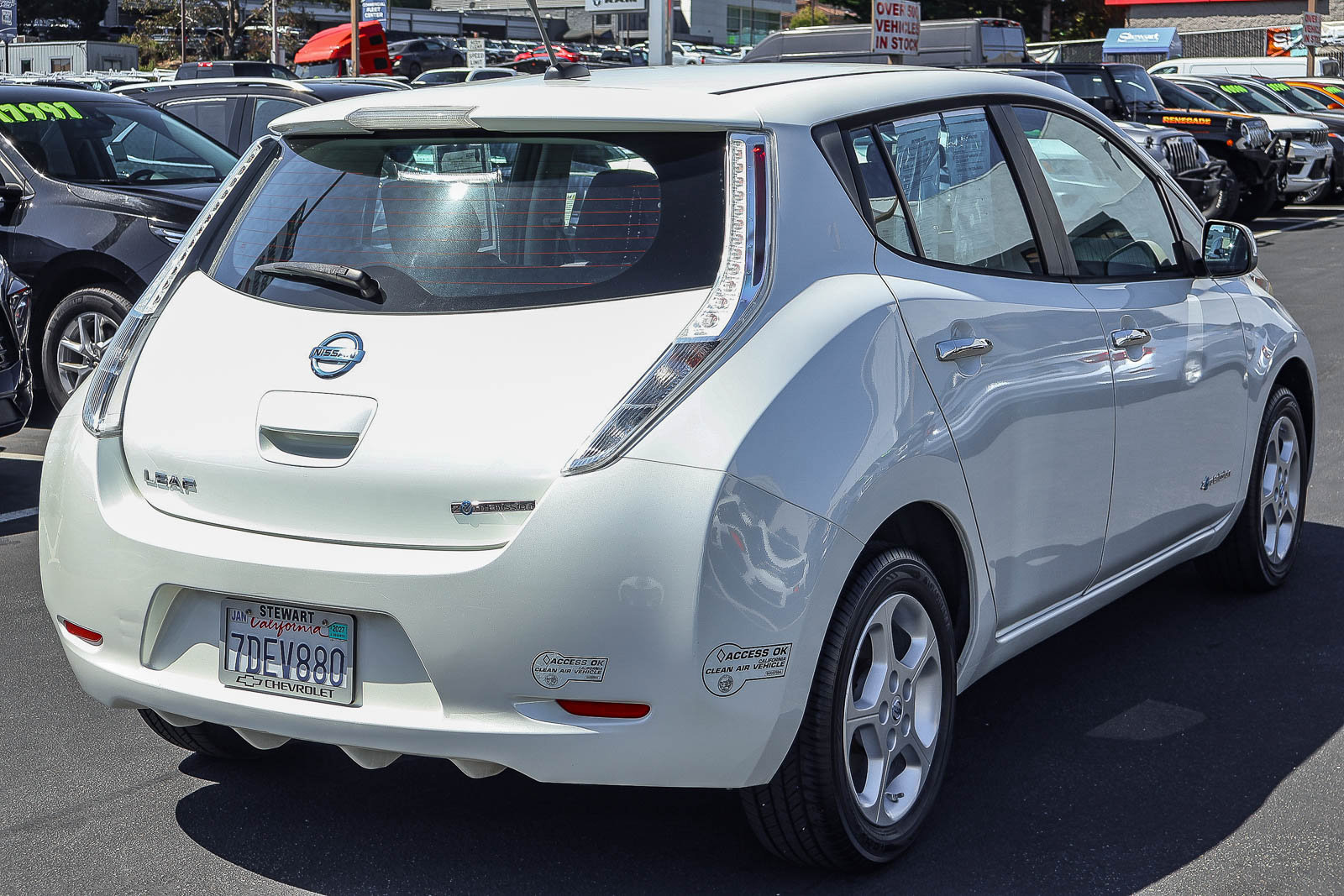 Used 2013 Nissan Leaf SV w/ LED & Quick Charge Pkg FWD image 19