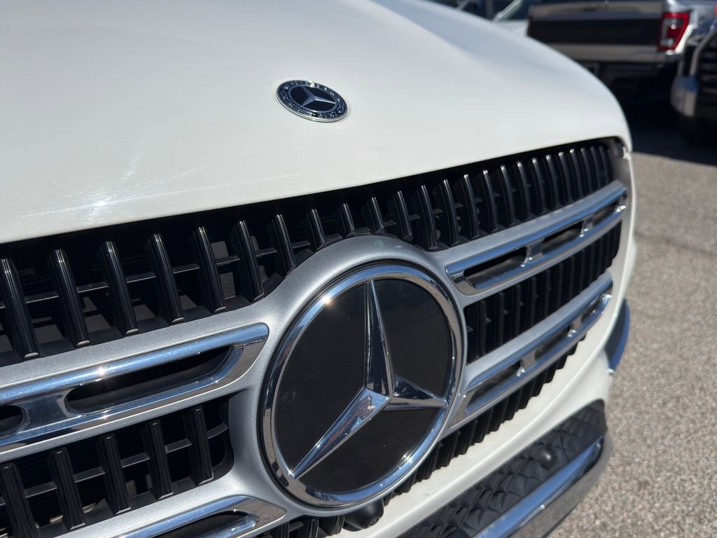 Used 2024 Mercedes-Benz GLE 350 4MATIC image 4