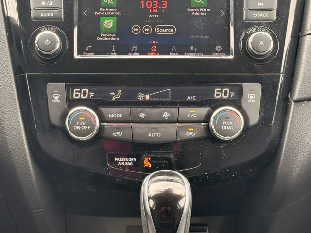 Certified 2020 Nissan Rogue SV w/ Sun & Sound Touring Package AWD/4WD image 28