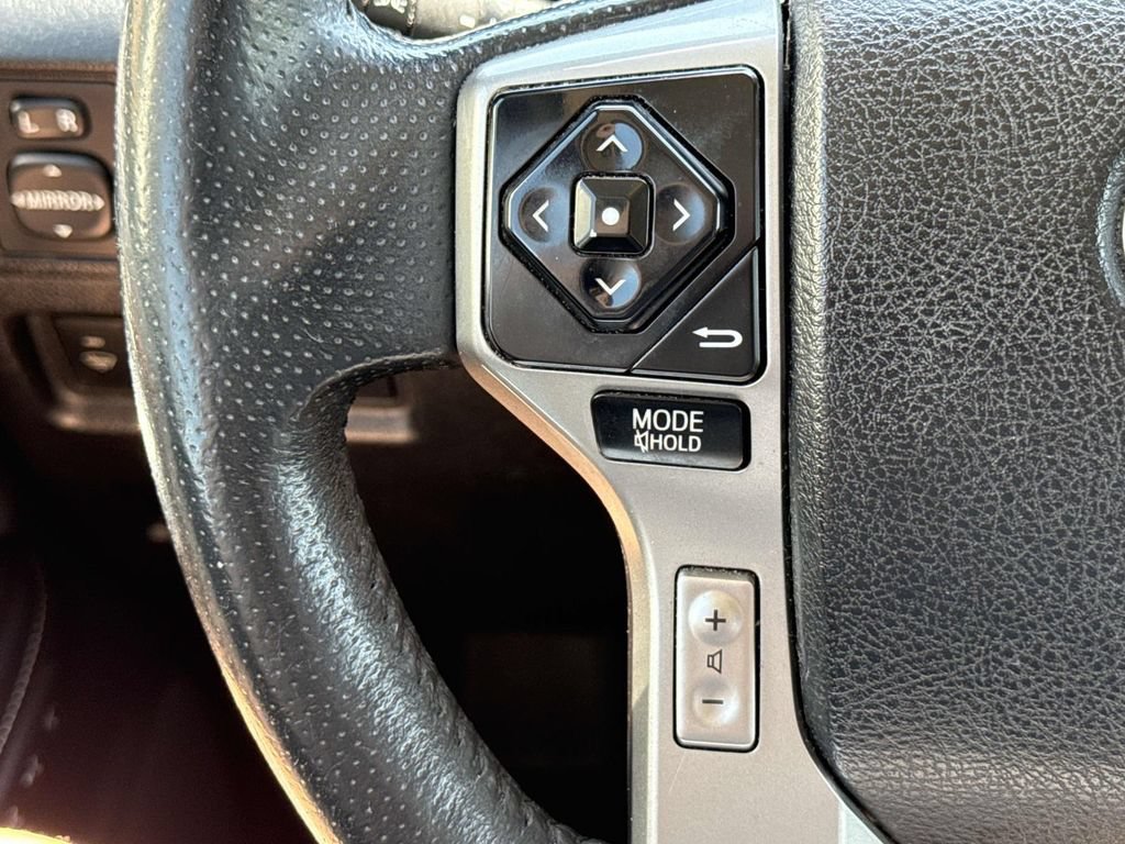 Used 2017 Toyota 4Runner Limited AWD/4WD image 37