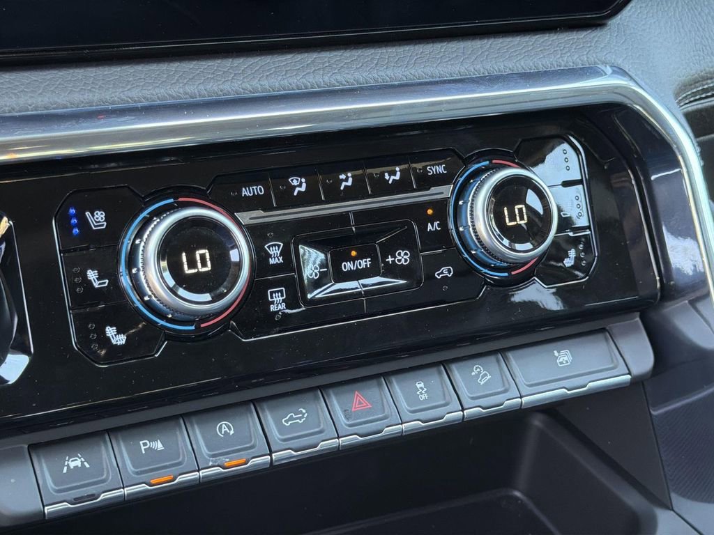 Used 2024 GMC Sierra 1500 Denali w/ Technology Package image 11