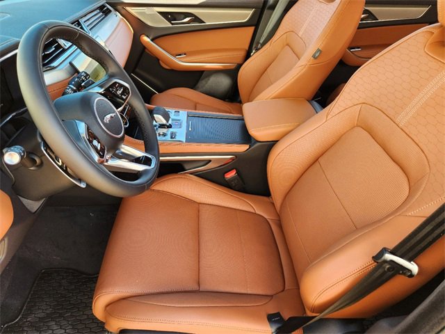 Used 2026 Jaguar F-PACE R-Dynamic S image 10