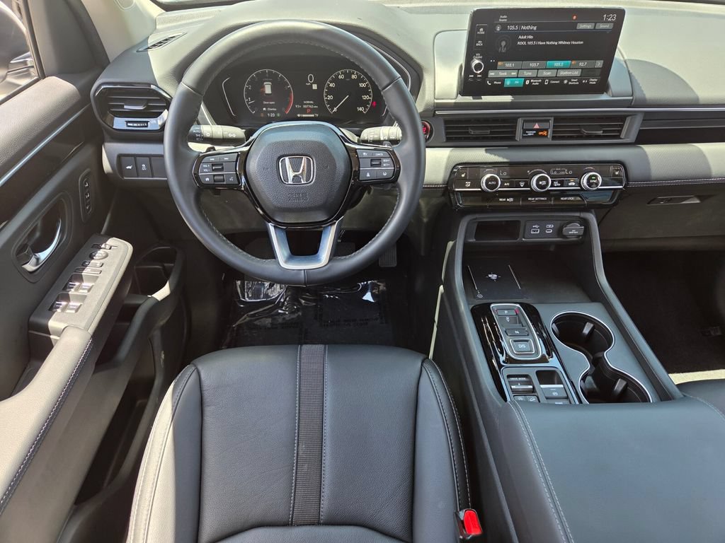 Certified 2025 Honda Pilot EX-L image 12