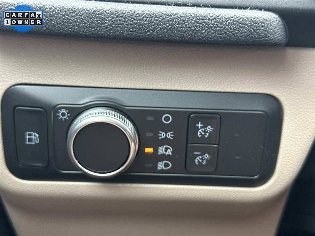 Used 2021 Ford Escape SE w/ SE Sport Appearance Package image 17