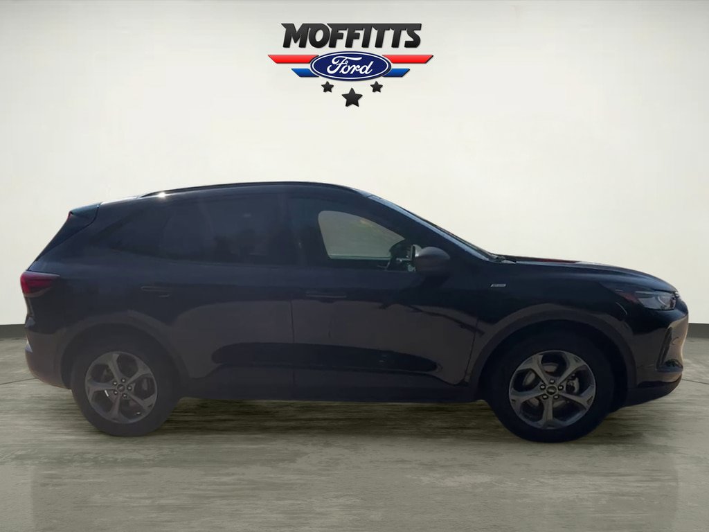 Used 2025 Ford Escape ST-Line FWD image 5
