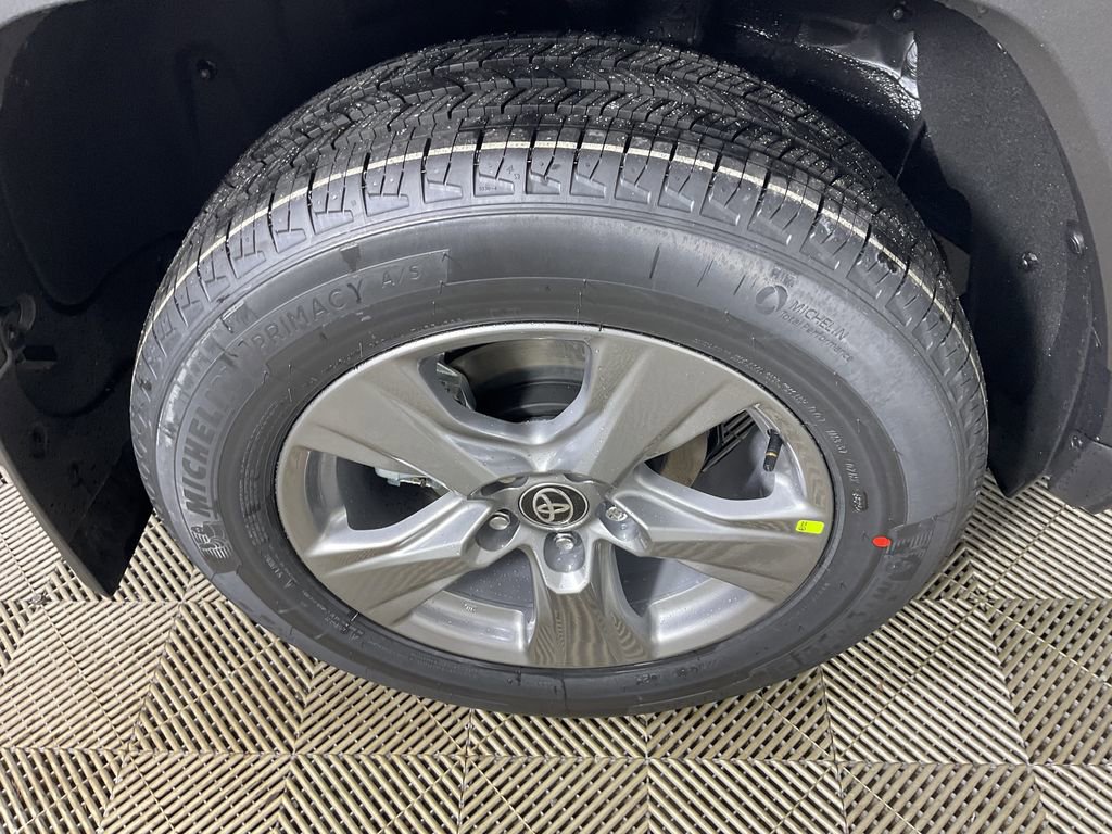 New 2025 Toyota RAV4 XLE image 9