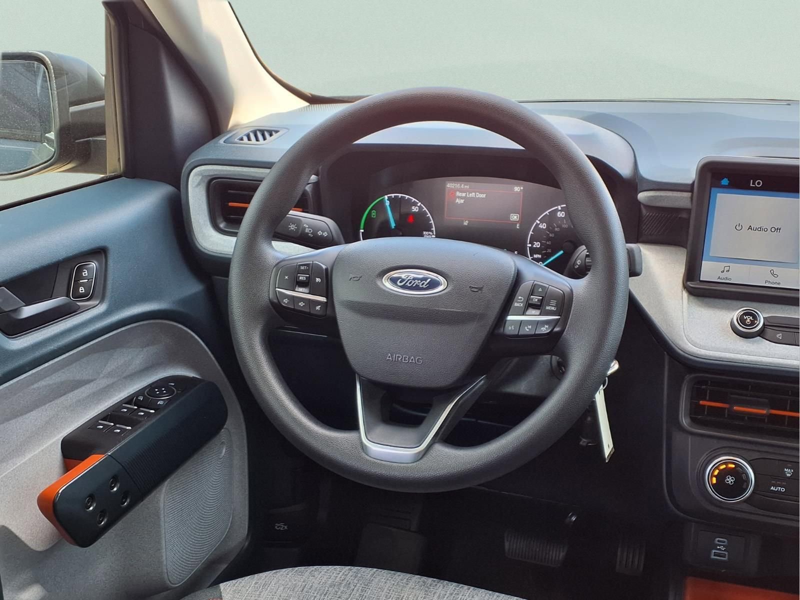 Used 2023 Ford Maverick XLT image 14