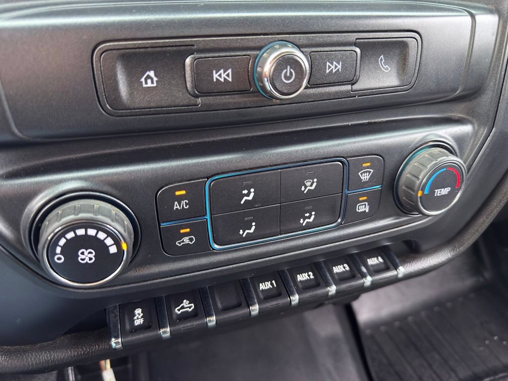 Used 2019 Chevrolet Silverado 2500 W/T AWD/4WD image 36