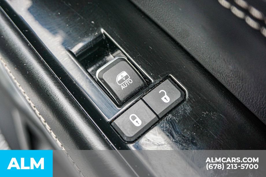 Used 2024 Jeep Grand Wagoneer L Series II w/ Quick Order Packagew 28T image 63