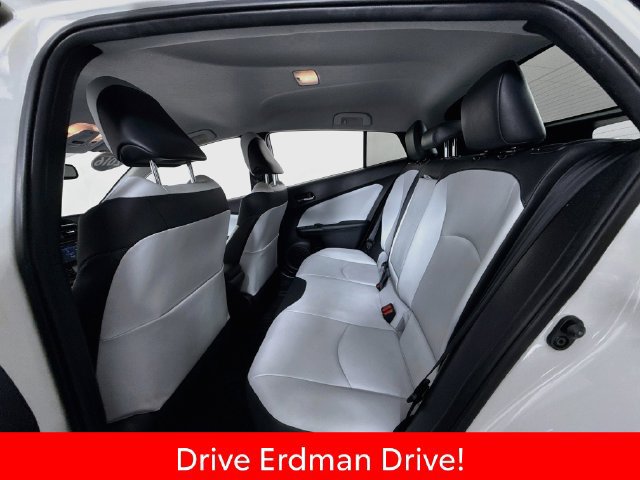Certified 2016 Toyota Prius Four Touring FWD image 9