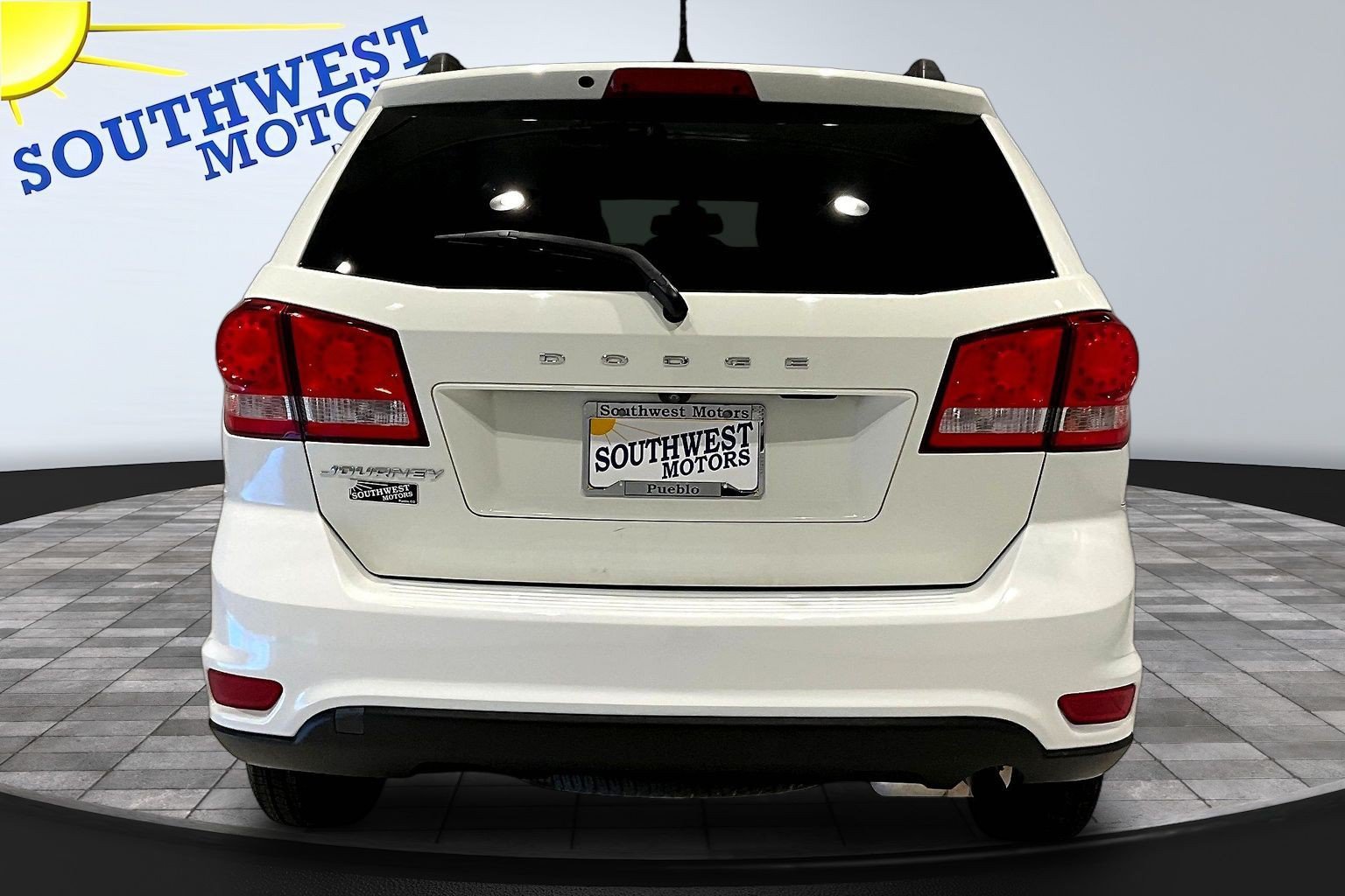 Used 2019 Dodge Journey SE w/ Connectivity Group FWD image 6