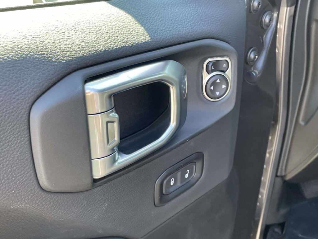New 2027 Jeep Wrangler Unlimited Rubicon AWD/4WD image 25