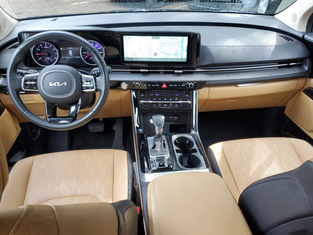 Used 2022 Kia Carnival EX FWD image 11