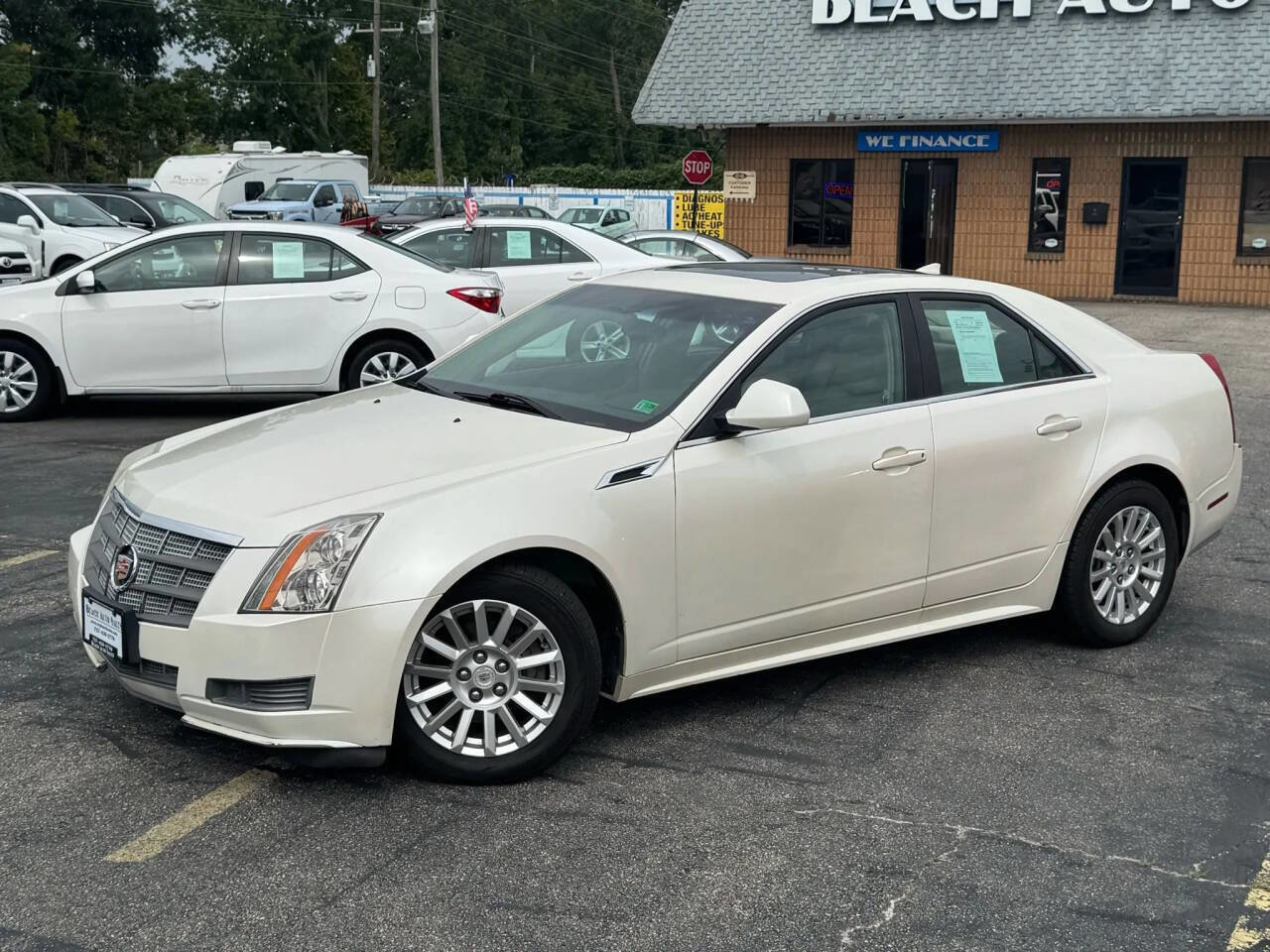 Used 2011 Cadillac CTS Luxury image 2
