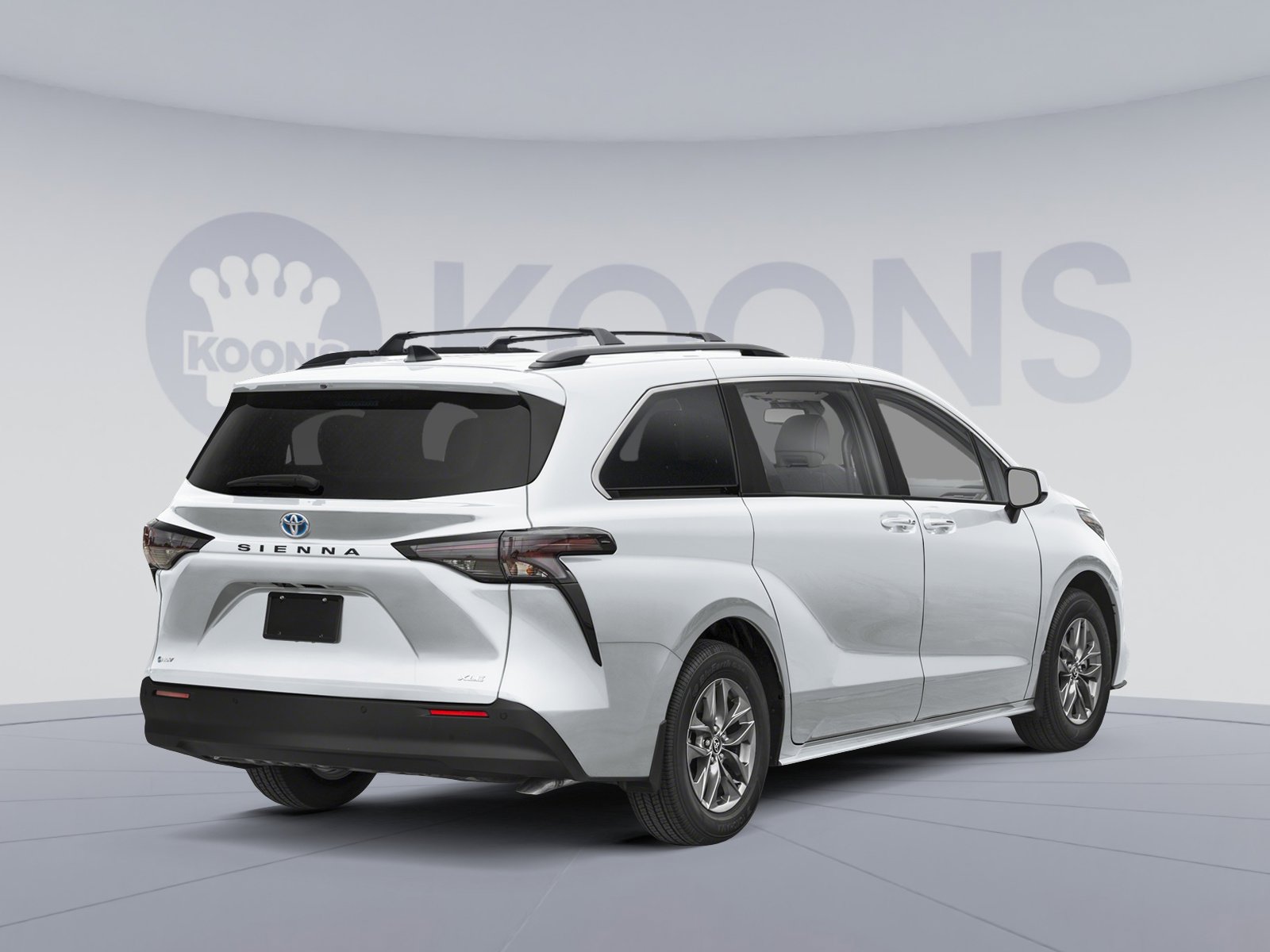 New 2026 Toyota Sienna XLE FWD image 2