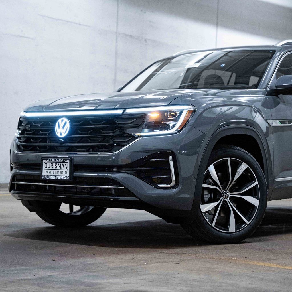 New 2026 Volkswagen Atlas SEL Premium R-Line image 2