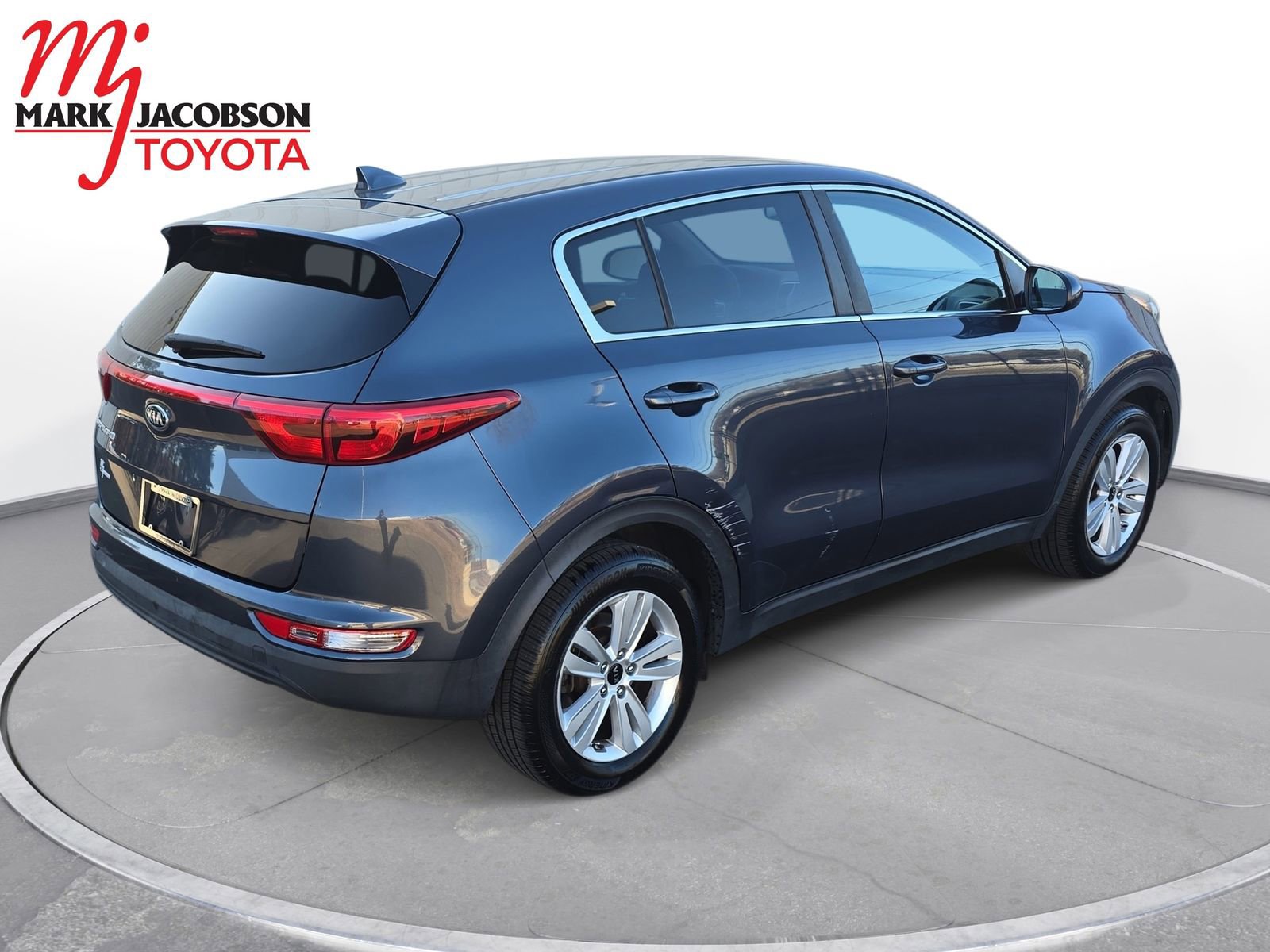 Used 2018 Kia Sportage LX image 7
