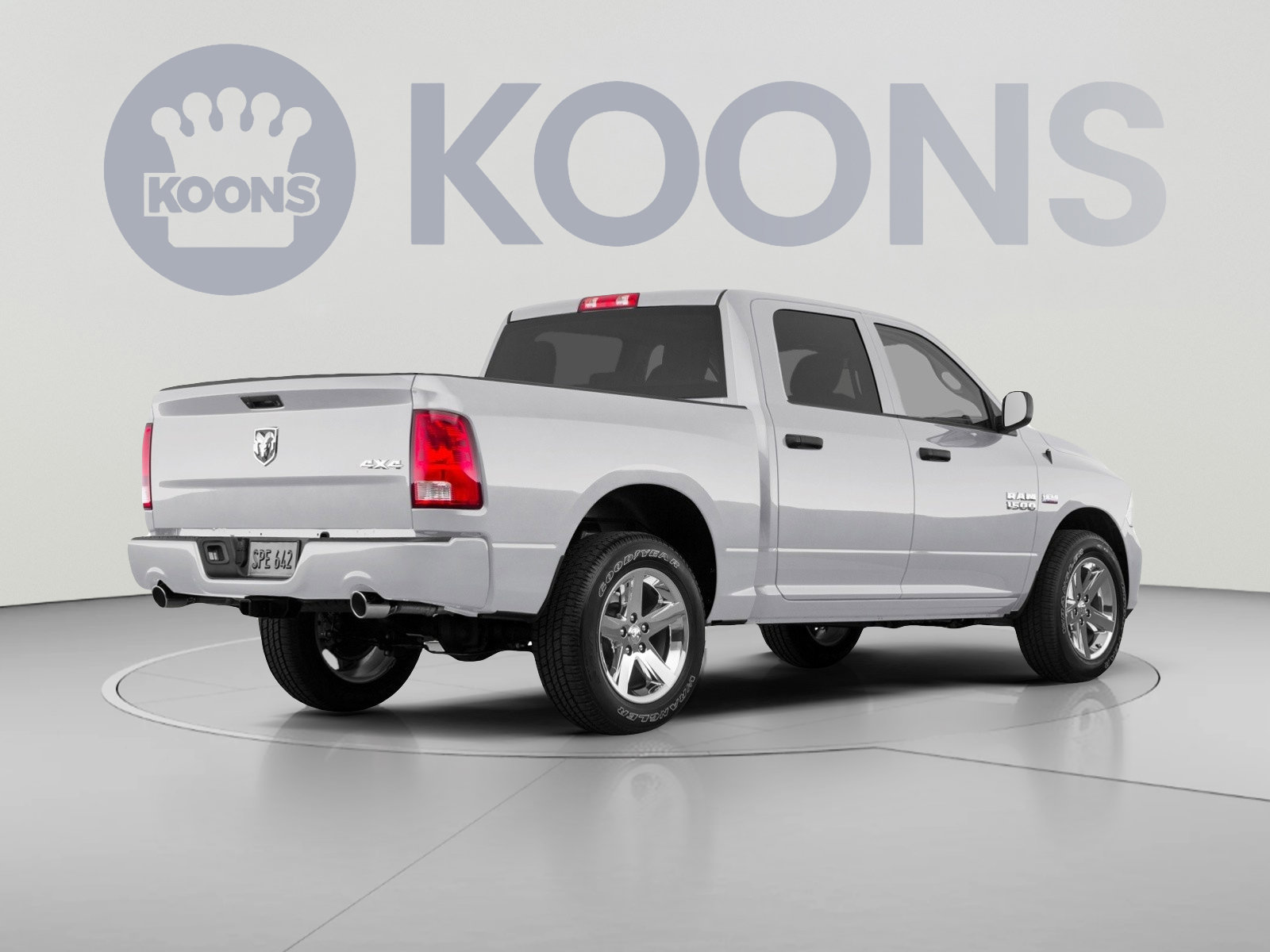 Used 2018 RAM 1500 ST w/ SXT Appearance Group AWD/4WD image 4
