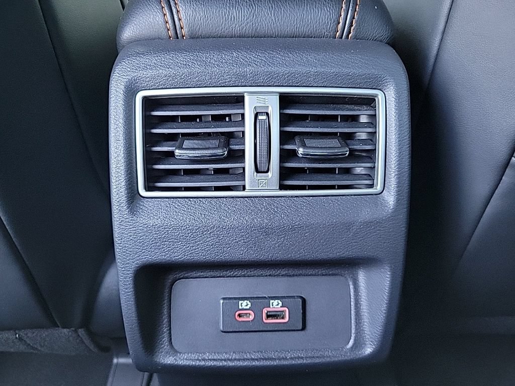Used 2023 Nissan Maxima SR w/ Sport Mat Group FWD image 17