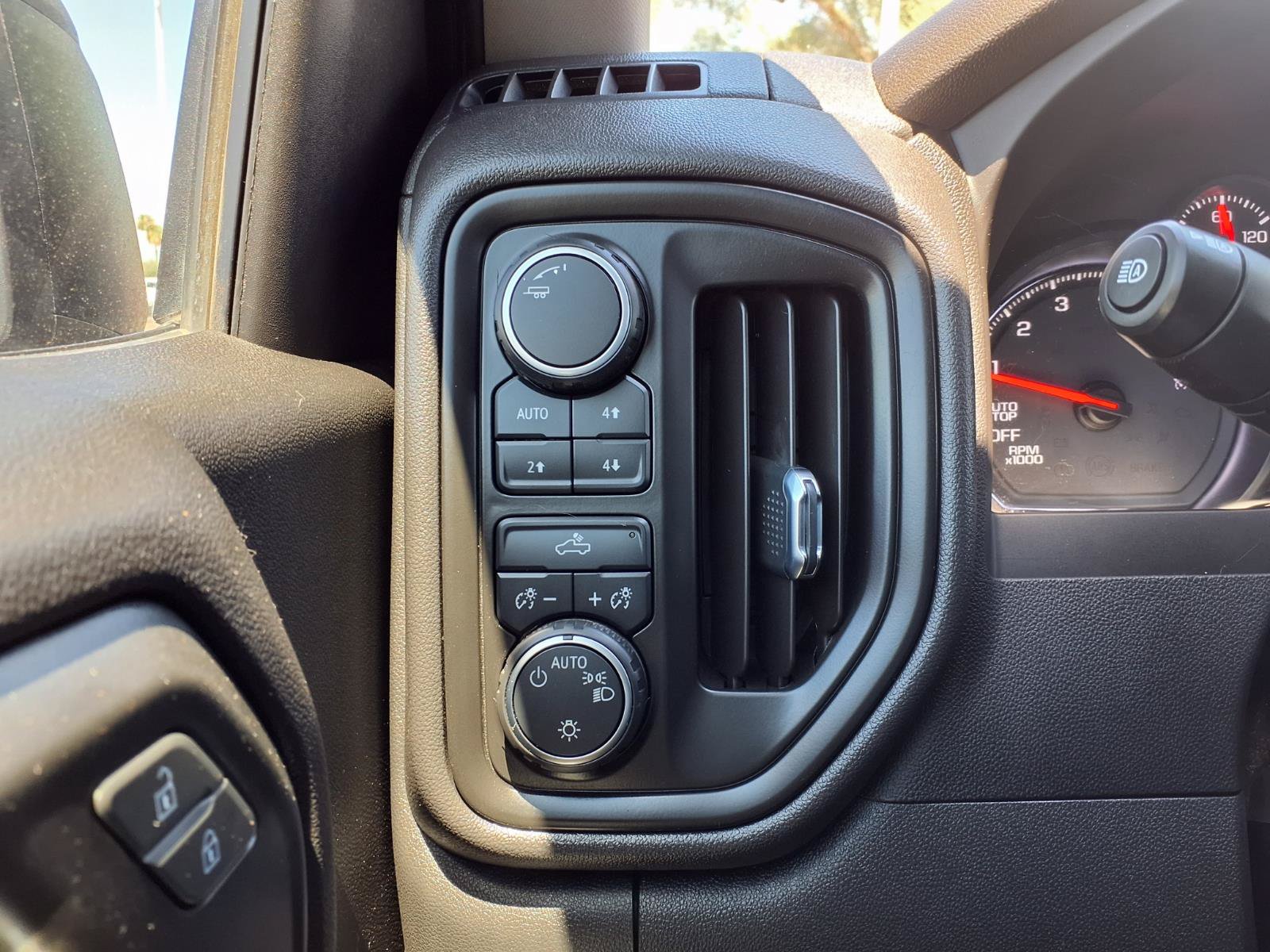 Used 2022 Chevrolet Silverado 1500 Custom Trail Boss AWD/4WD image 24
