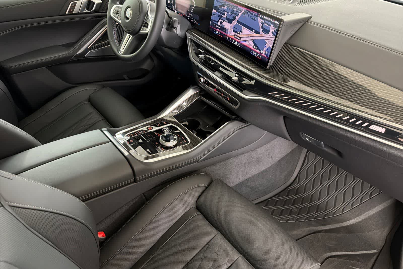 New 2026 BMW X6 M60i AWD/4WD image 16