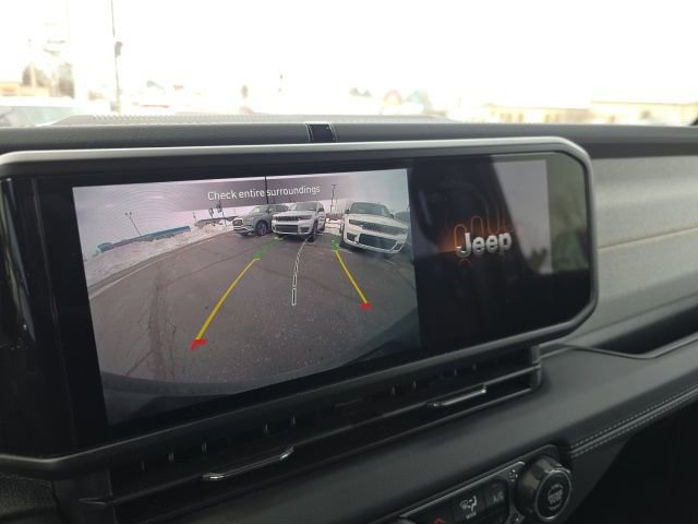 Used 2025 Jeep Wrangler Unlimited Sahara w/ Safety Group image 23