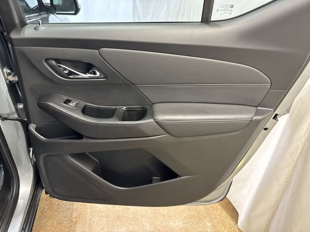 Certified 2023 Chevrolet Traverse LT FWD image 28