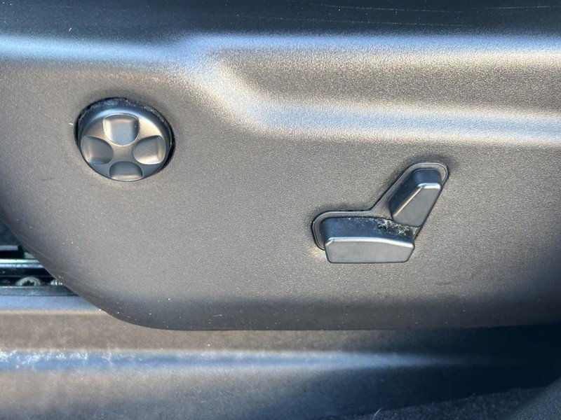 Used 2017 Jeep Grand Cherokee Limited w/ Luxury Group II image 25