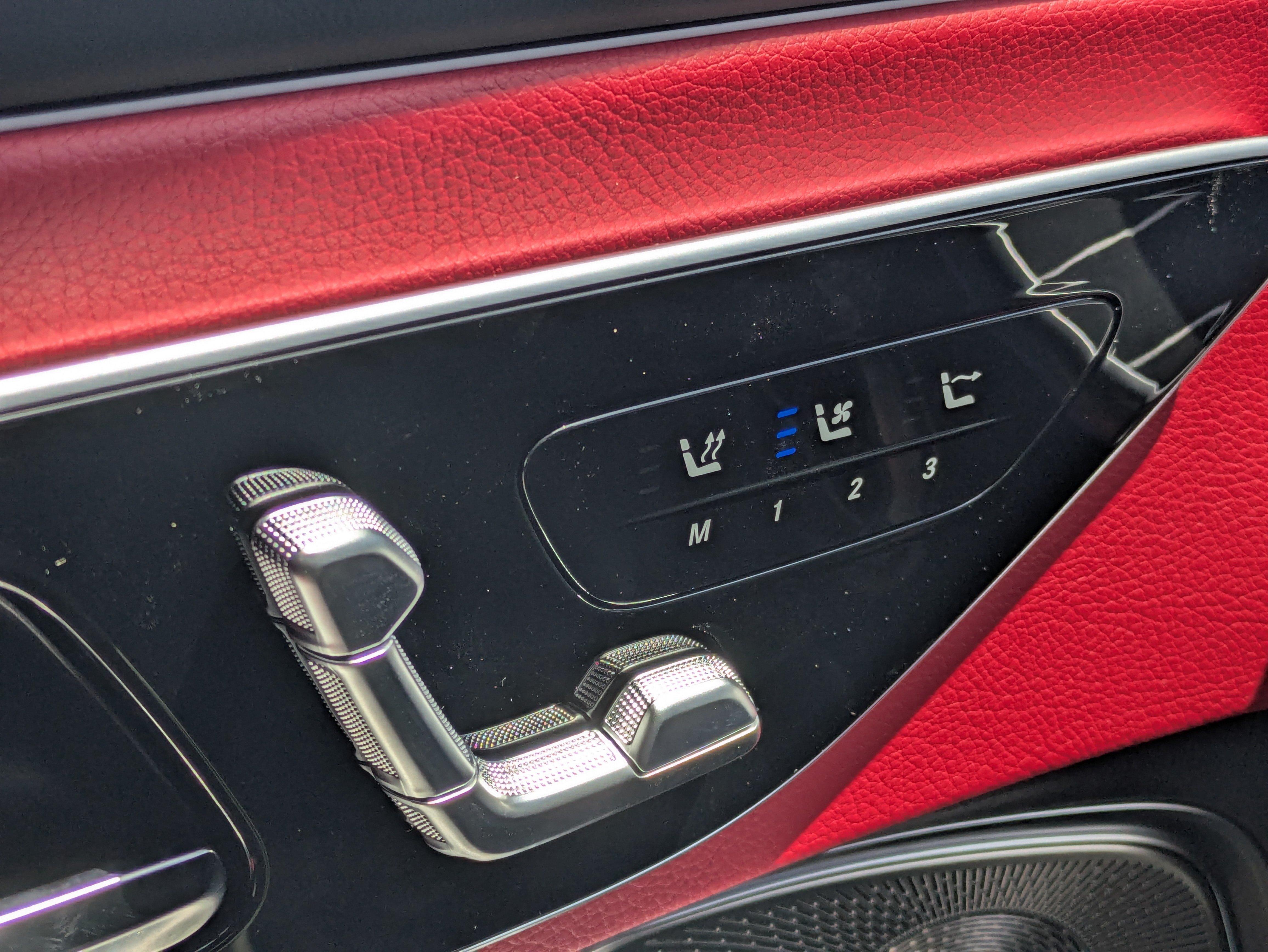New 2026 Mercedes-Benz CLE 300 4MATIC Cabriolet image 21