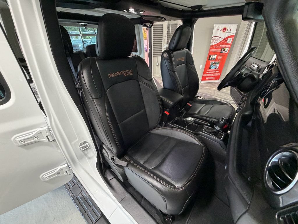 Used 2022 Jeep Wrangler Unlimited Rubicon w/ Trailer Tow Package AWD/4WD image 4