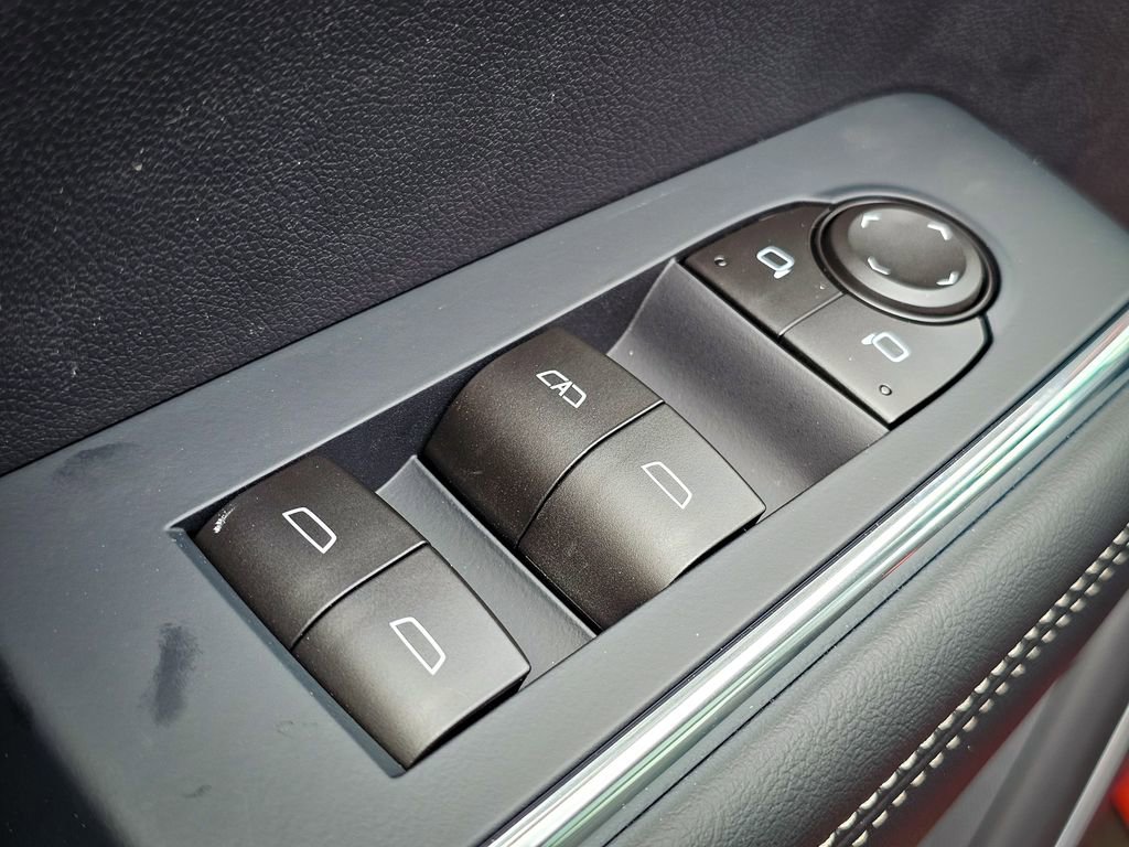 New 2026 GMC Acadia Elevation image 10