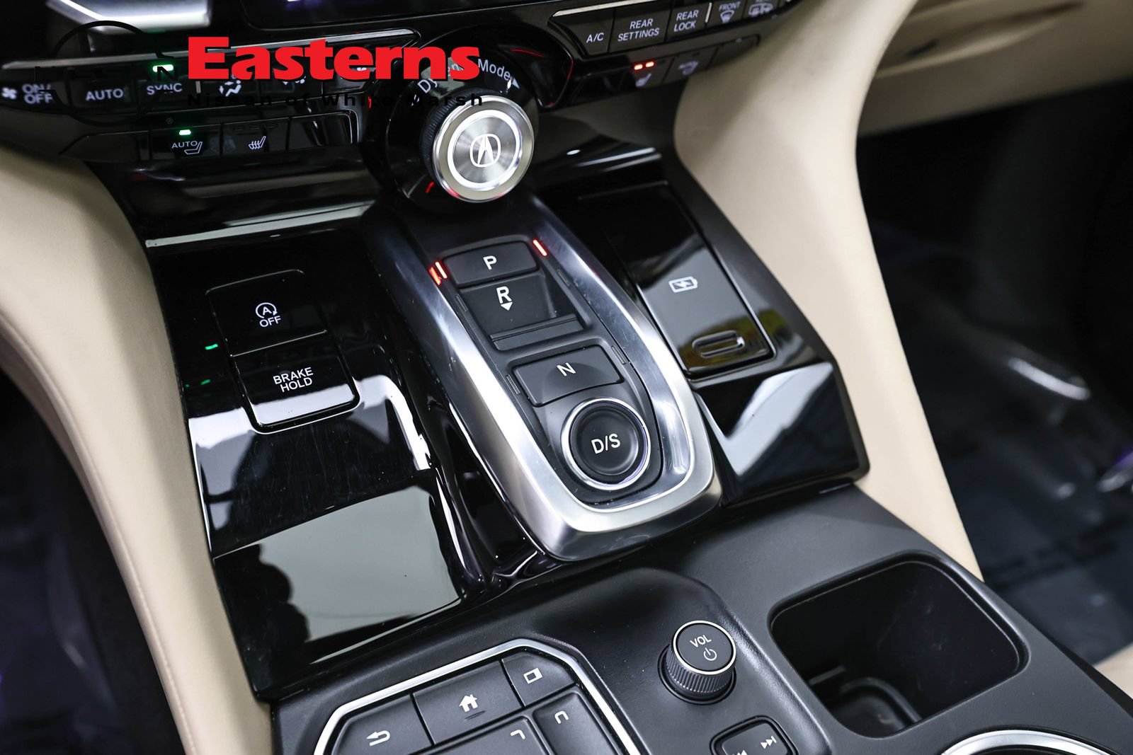 Used 2024 Acura MDX SH-AWD w/ Technology Package image 13