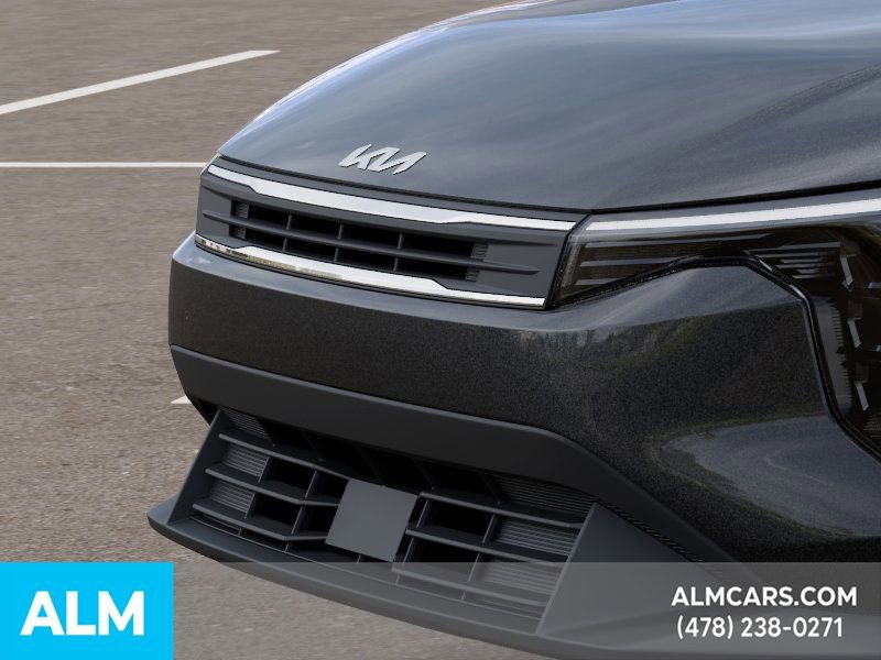 Used 2025 Kia K4 LXS image 14